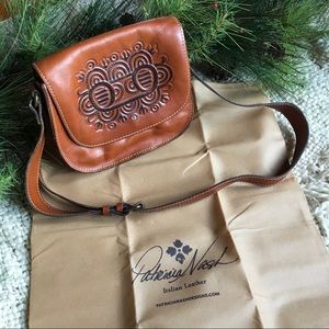 Patricia Nash tooled shoulder bag purse